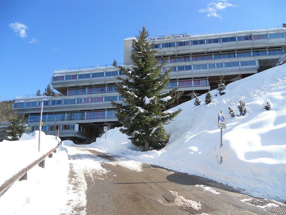 Residence Sole Alto Marilleva Exteriér fotografie