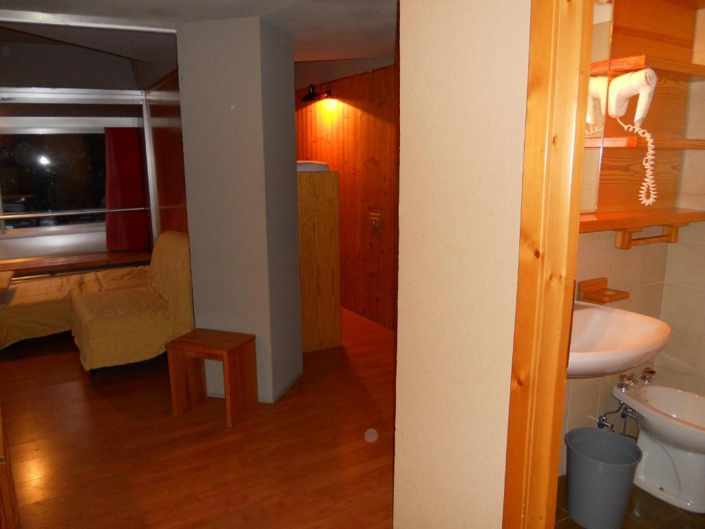 Residence Sole Alto Marilleva Pokoj fotografie